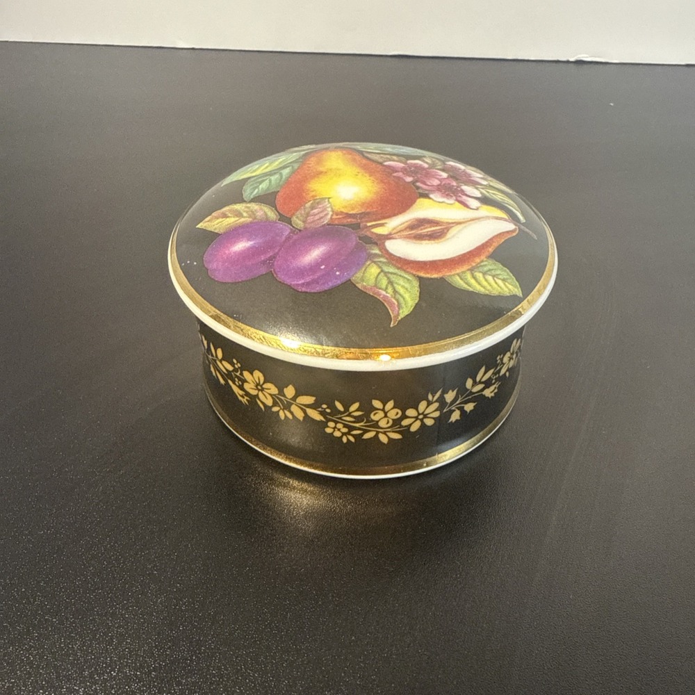 Falcon China ceramic Black Trinket pill box with‎ lid VGC Made In England